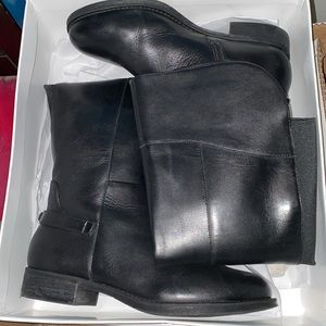 Steve madden Boots never worn
